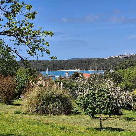 Vito & Maria Eco Friendly Accommodation Banjole Exterior photo